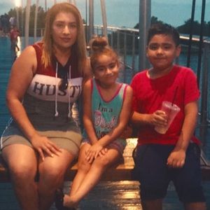 Meet your Posher, Damaris